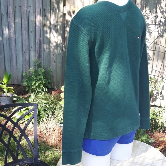 size M Tommy Hilfiger long sleeve top - Picture 4 of 11